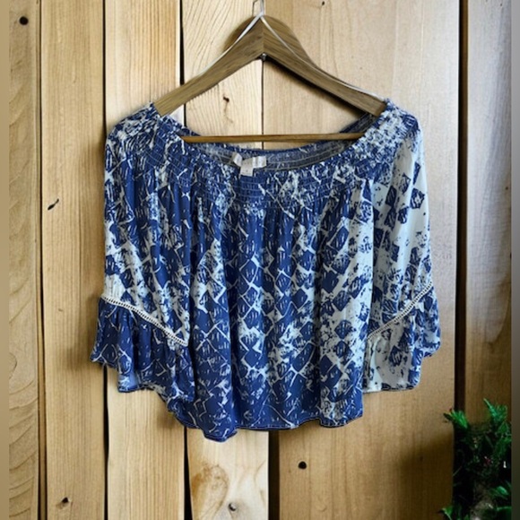 LoveStitch Tropical Print Off‎ the Shoulder Smocked Bell Sleeves Blouse size S - Picture 1 of 16